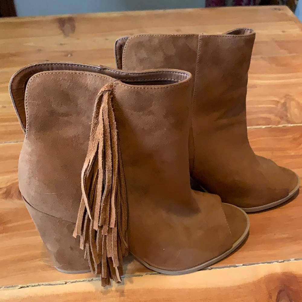Suede Tan size 9 booties with fringe